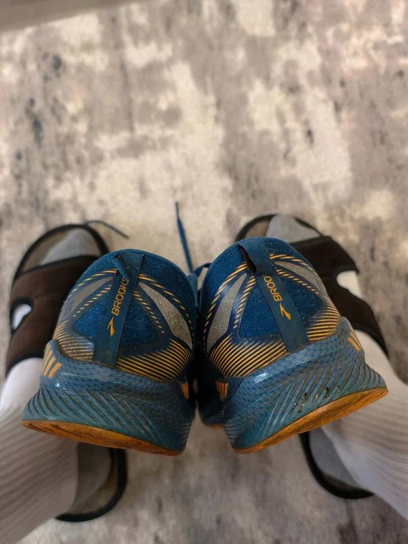 Беговые спортивные кроссовки Brooks оригинал - миниатюра 10