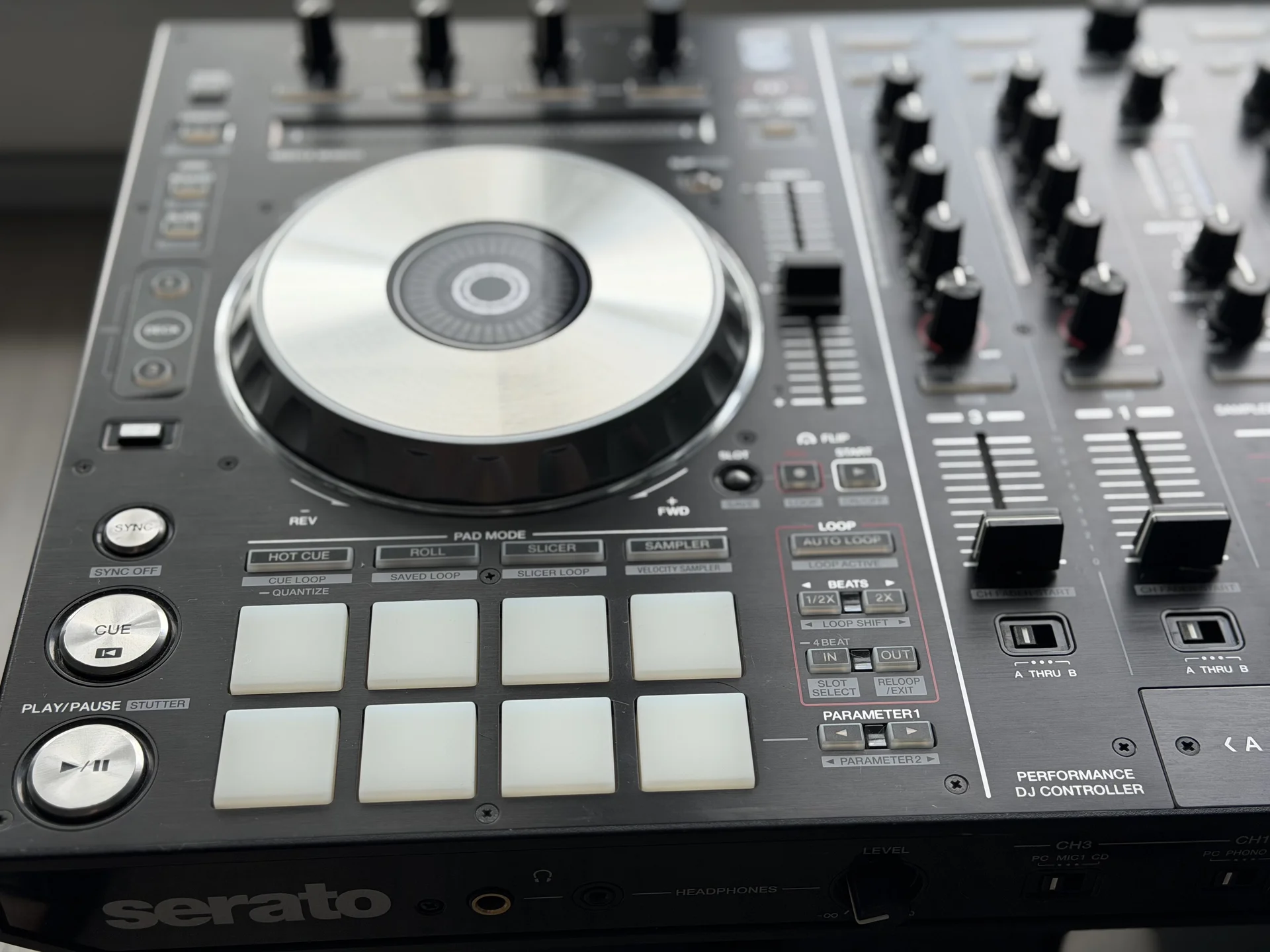 Pioneer DDJ-SX2 + Pioneer SDJ60X - миниатюра 2