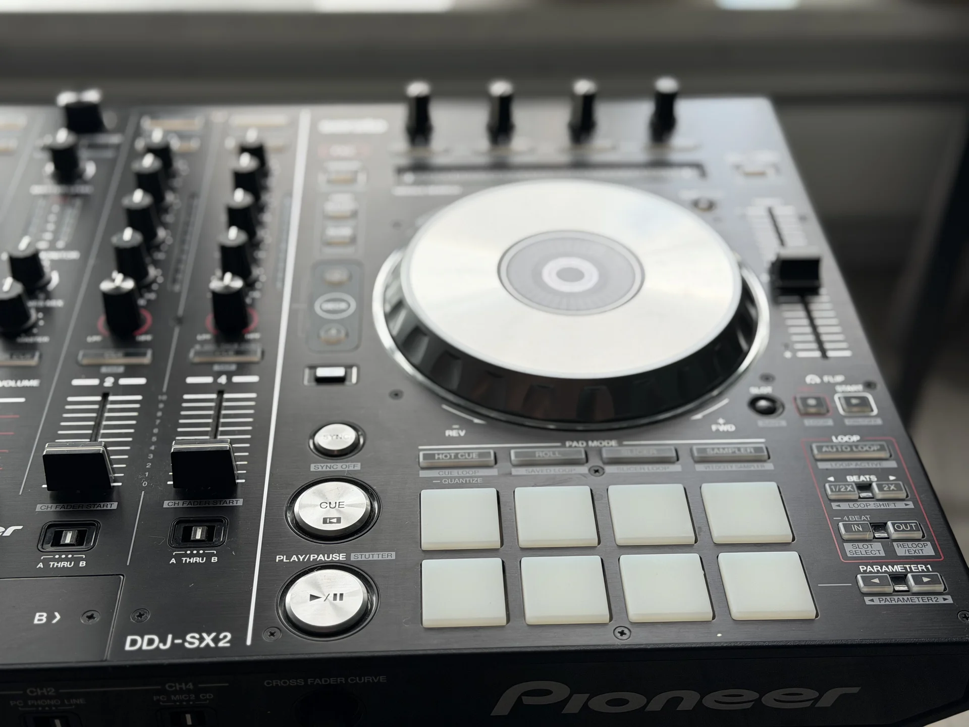 Pioneer DDJ-SX2 + Pioneer SDJ60X - миниатюра 4