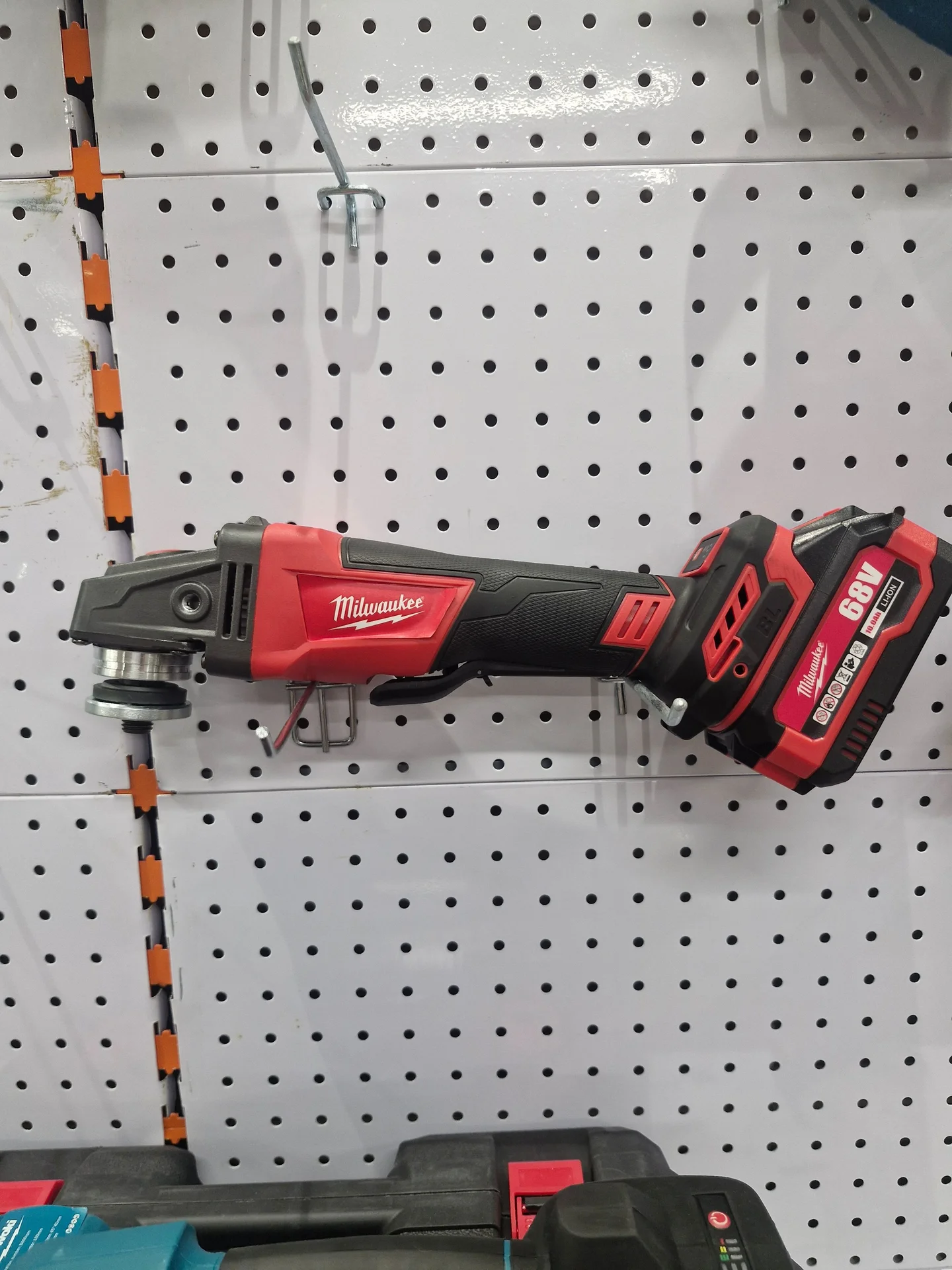 Ушм болгарка milwaukee 125 - миниатюра 2