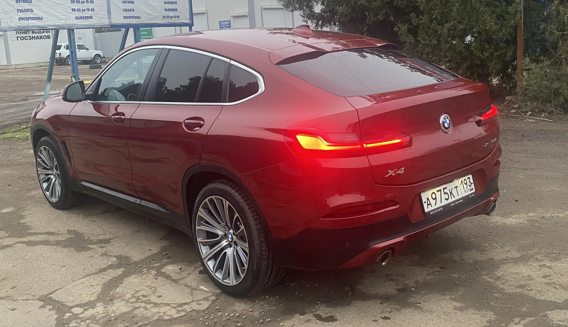 BMW X4 - миниатюра 6