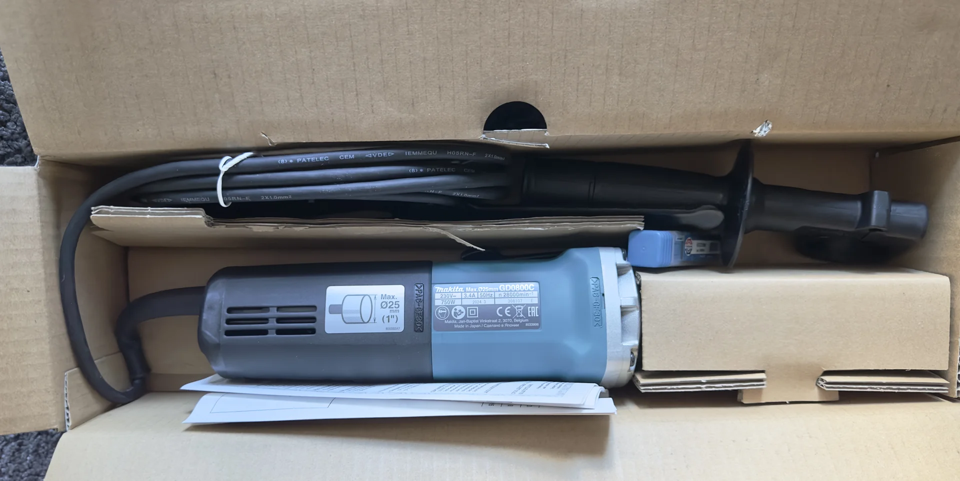 Новая прямая шлифмашинка makita gd 0800c - изображение 1