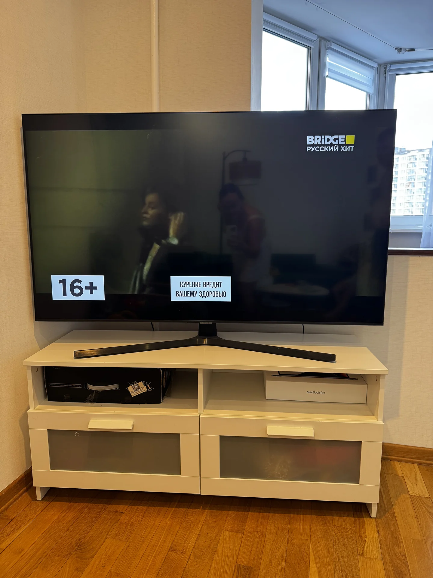 Телевизор Samsung 58” Smart TV 4K UE58TU7570U - миниатюра 2