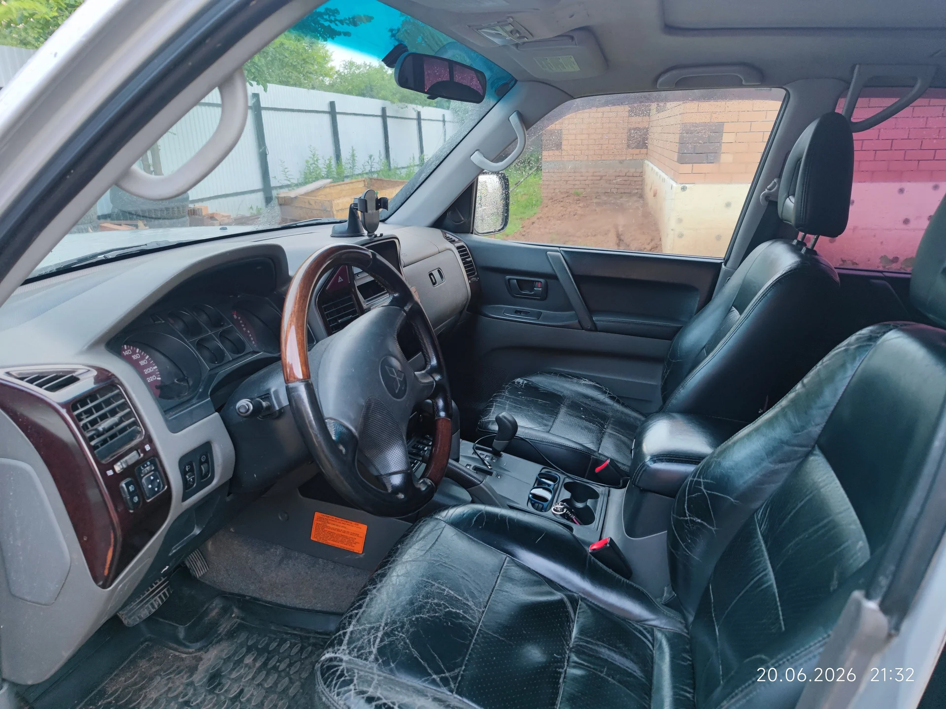 Mitsubishi Pajero 3 - миниатюра 3