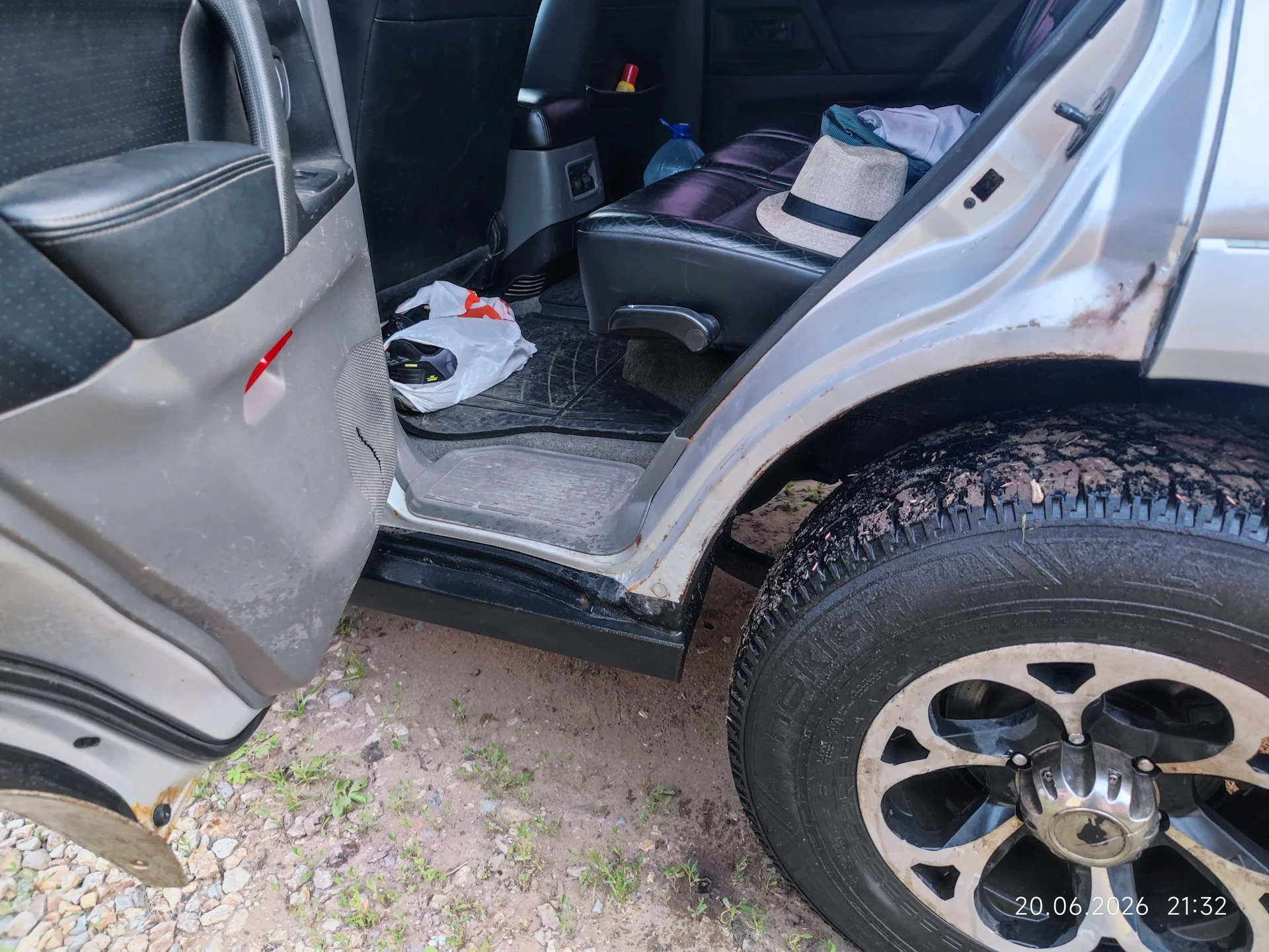 Mitsubishi Pajero 3 - миниатюра 4