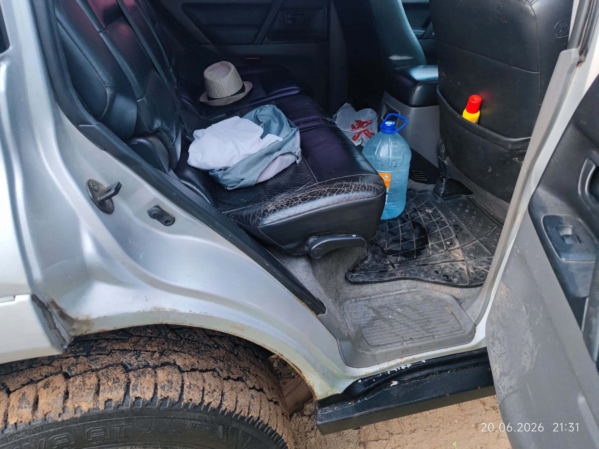 Mitsubishi Pajero 3 - миниатюра 5