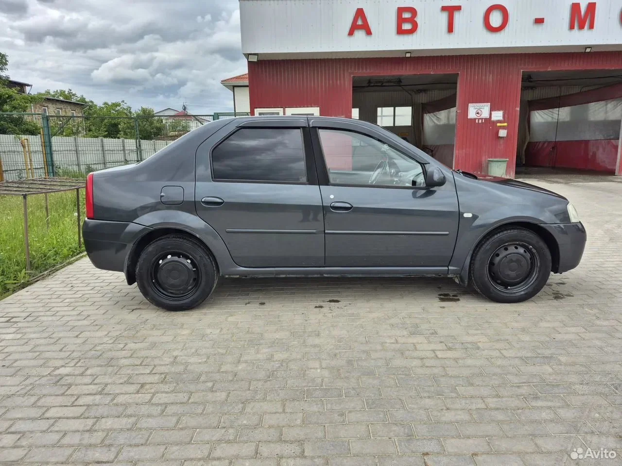 Renault Logan 1.6 MT, 2009, 193 000 км - миниатюра 4