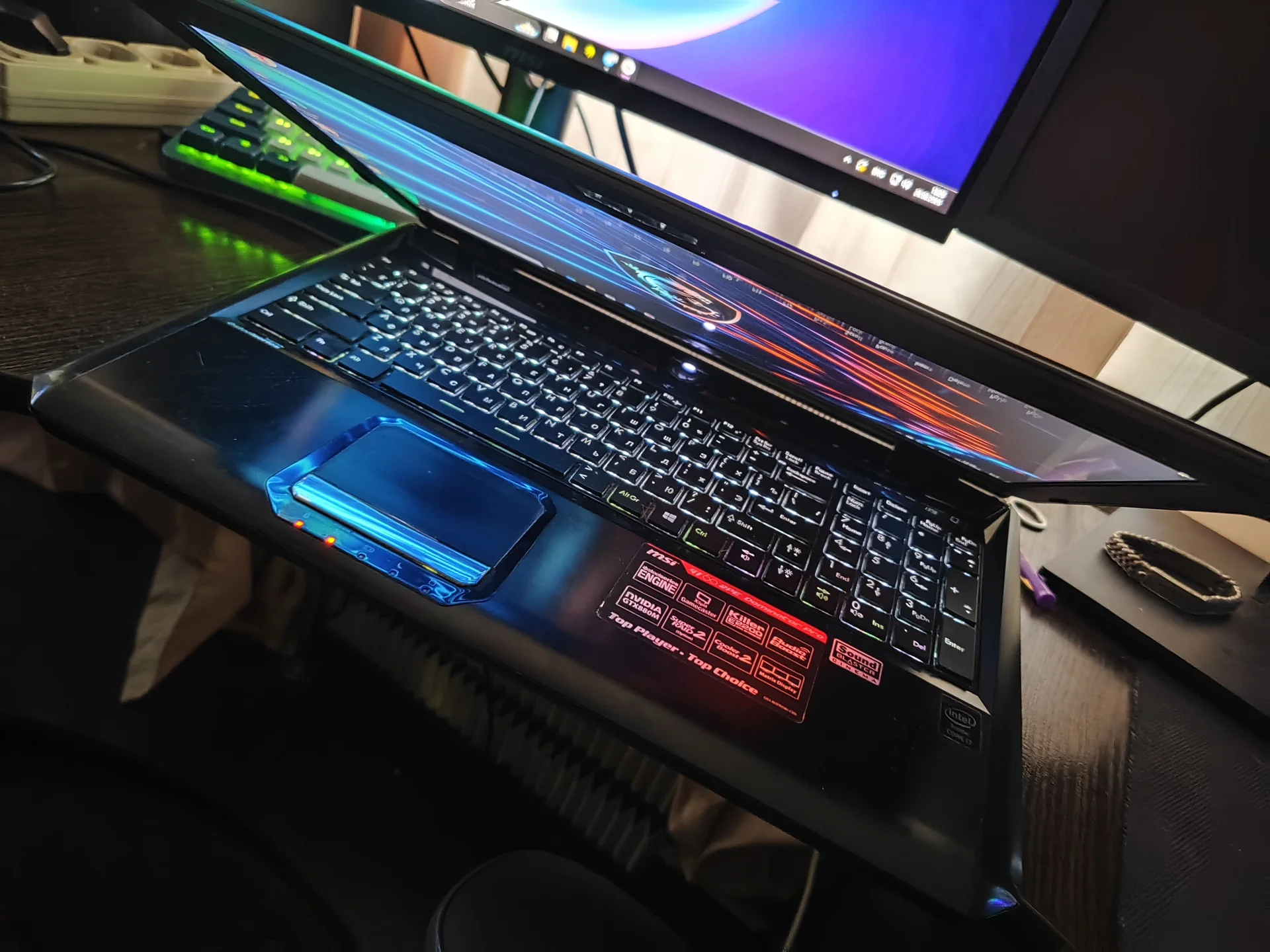 Игровой ноутбук MSI Dominator Pro - миниатюра 3