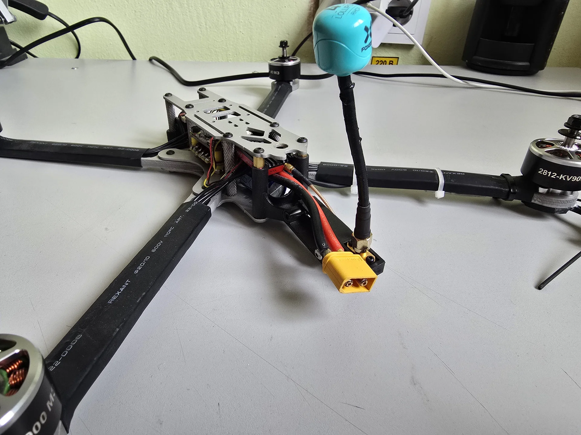 FPV-дрон 9″ 6S, SpeedyBee, TBS + АКБ - миниатюра 3