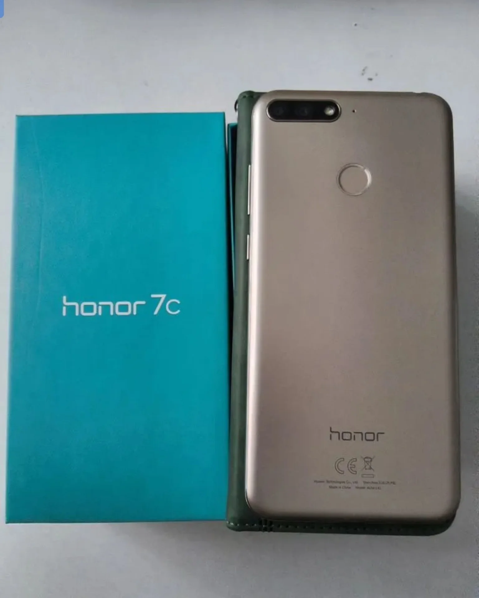 Телефон Honor 7c - миниатюра 2