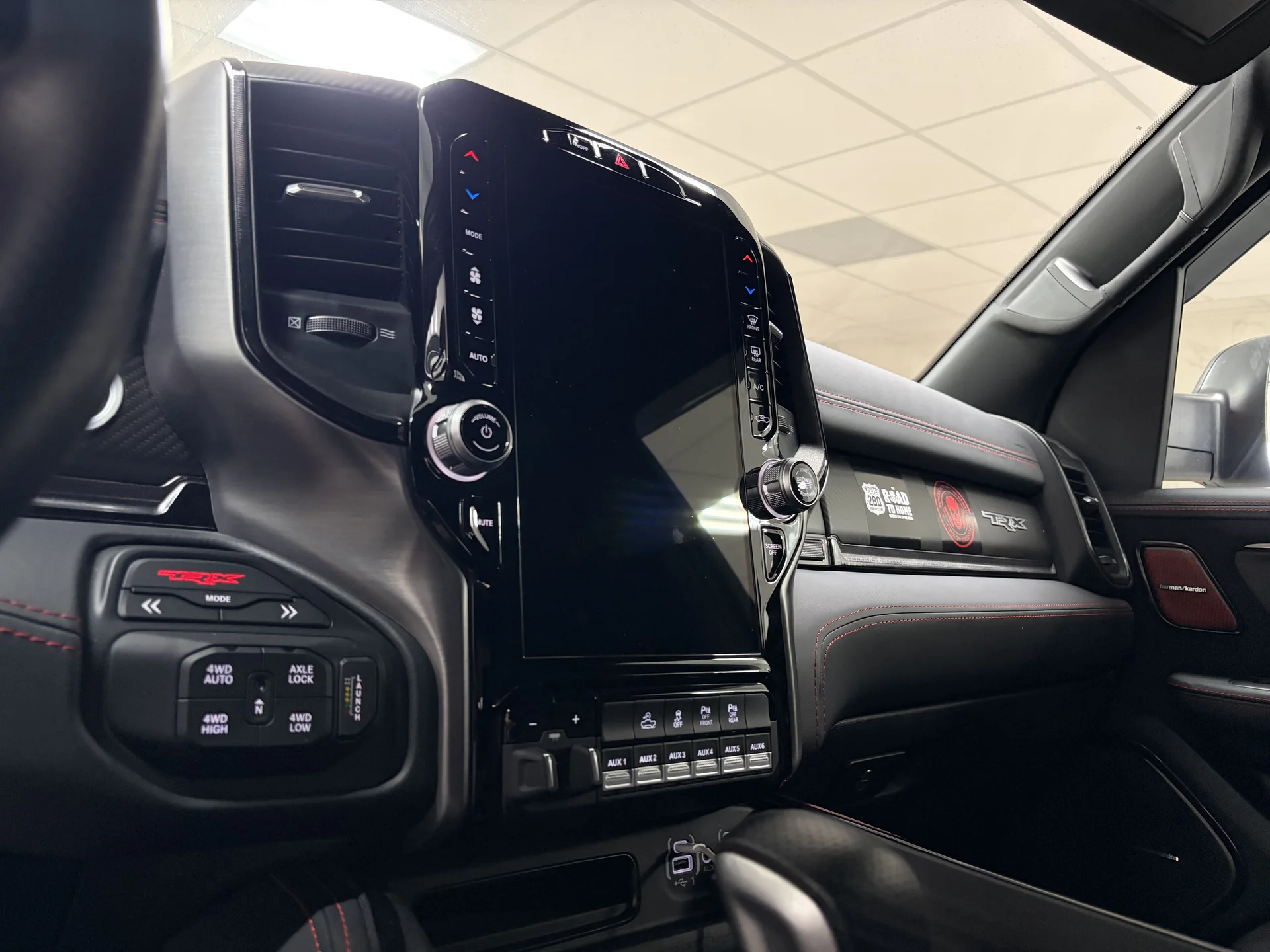 Dodge RAM 1500 TRX - миниатюра 27