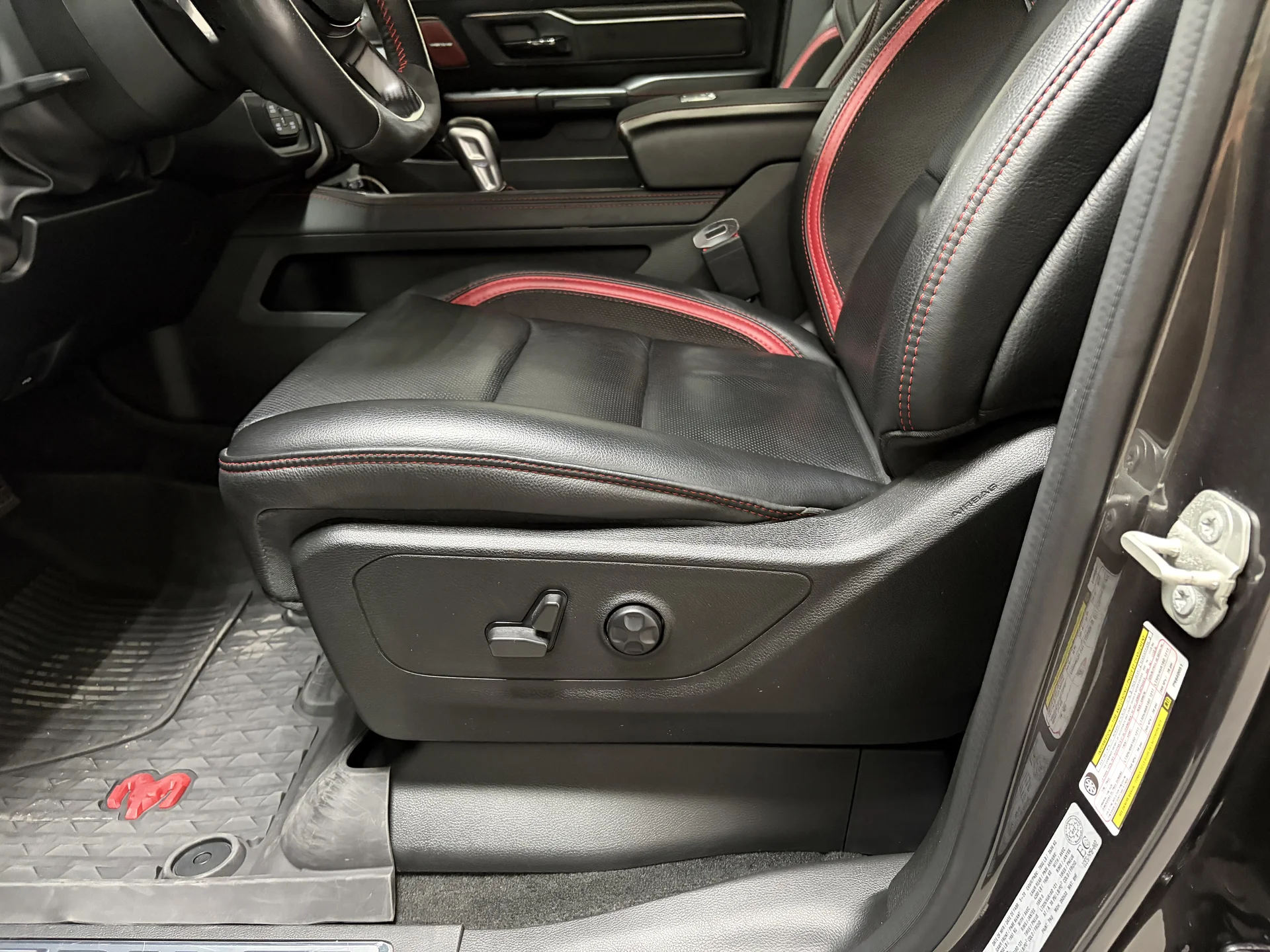 Dodge RAM 1500 TRX - миниатюра 34