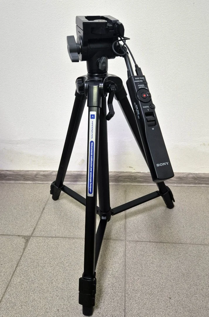 Sony HXR-NX70P + штатив Sony + сумка Almi Pro - миниатюра 2