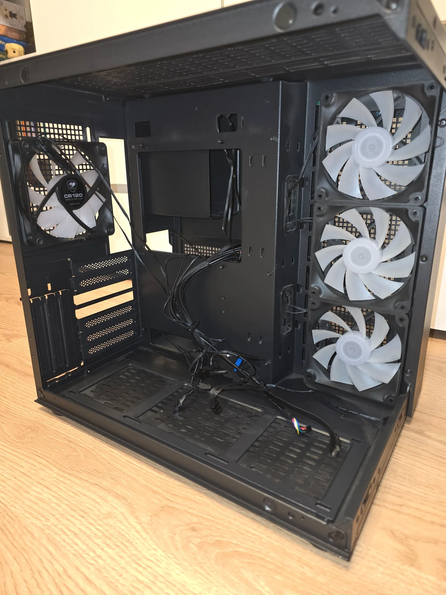 Игровой корпус Cougar FV150 RGB - миниатюра 4