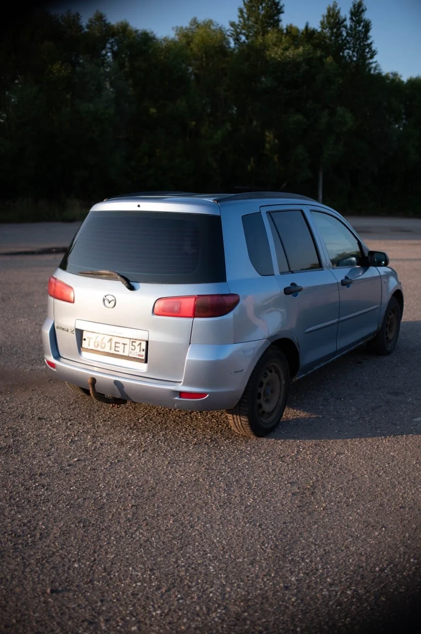 Mazda 2 2003 - миниатюра 2