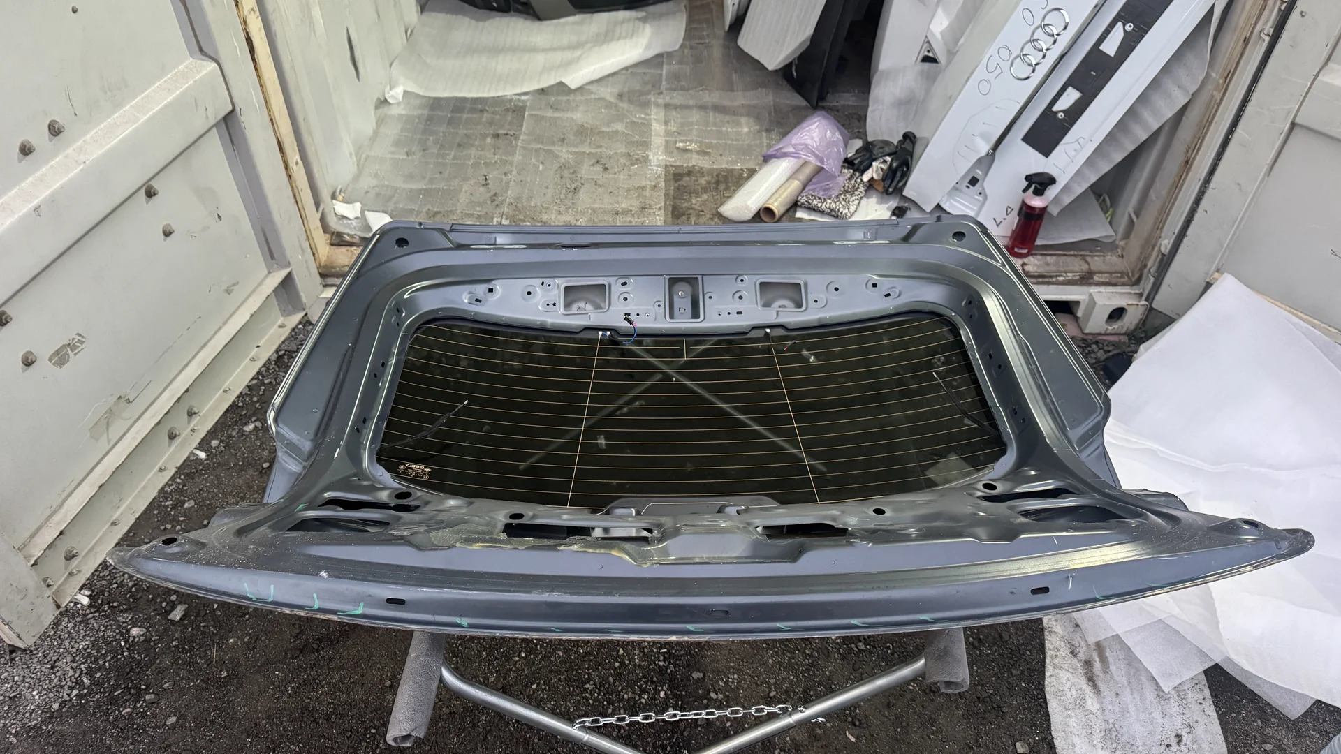 Дверь багажника Geely Monjaro - миниатюра 12