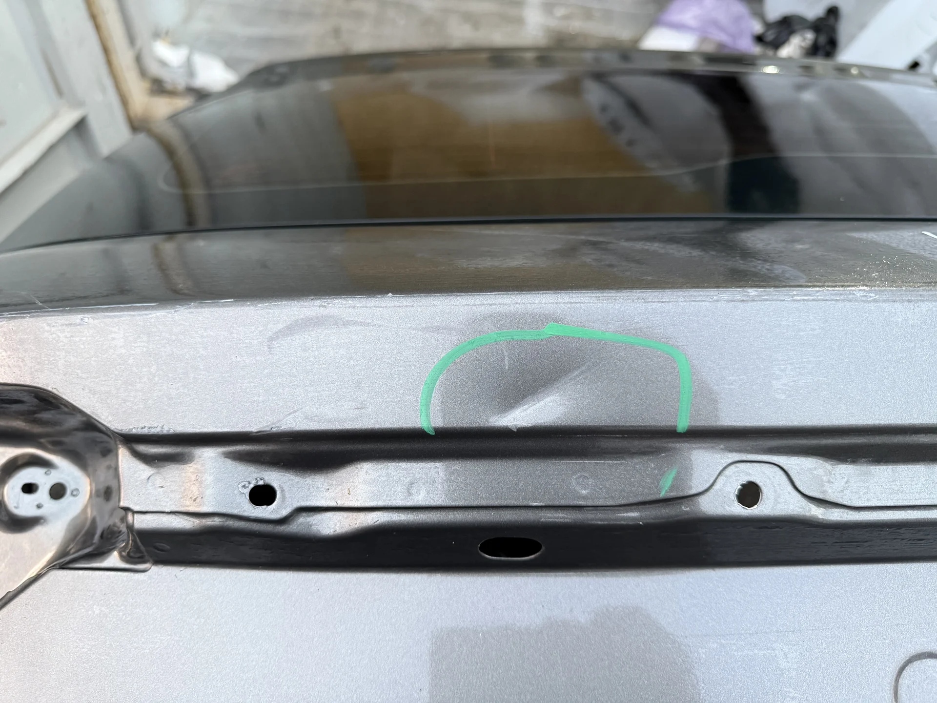 Дверь багажника Geely Coolray со стеклом - миниатюра 4