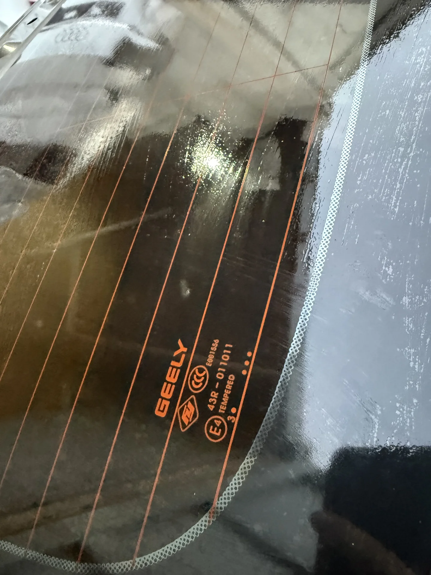 Дверь багажника Geely Coolray со стеклом - миниатюра 7