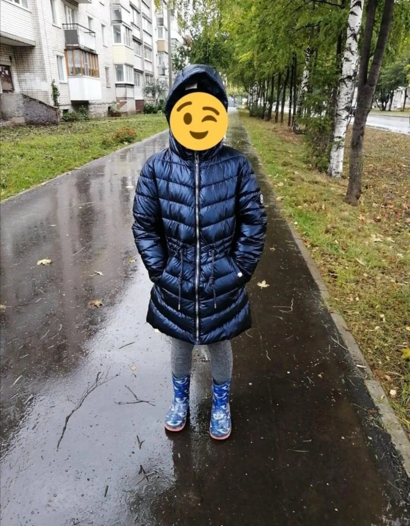 Куртка для девочки почти новая - миниатюра 2