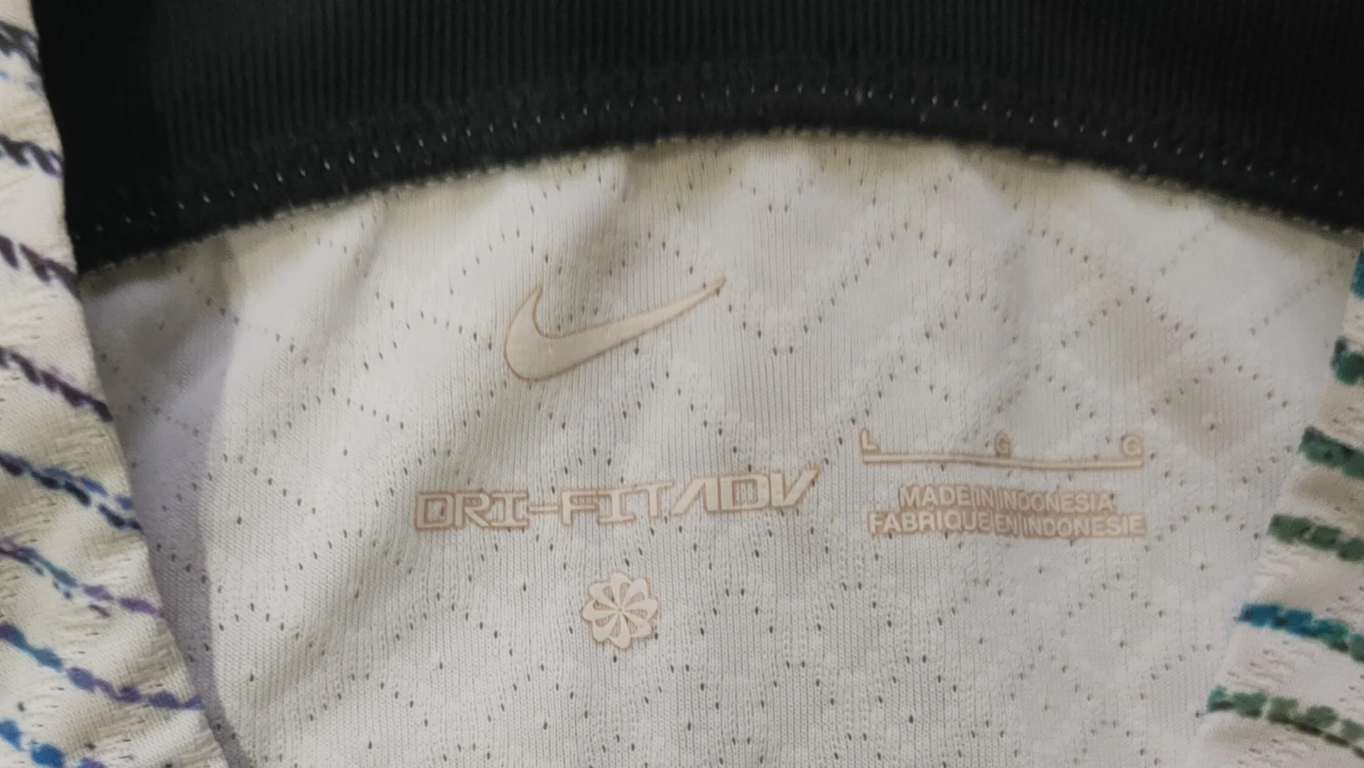 Джерси Nike Liverpool FC 22-23 L оригинал - миниатюра 3