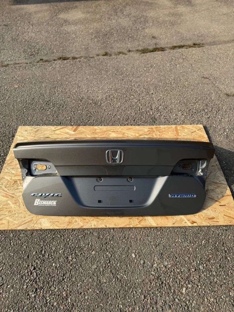 крышка багажника Honda Civic Hybrid VIII - миниатюра 2