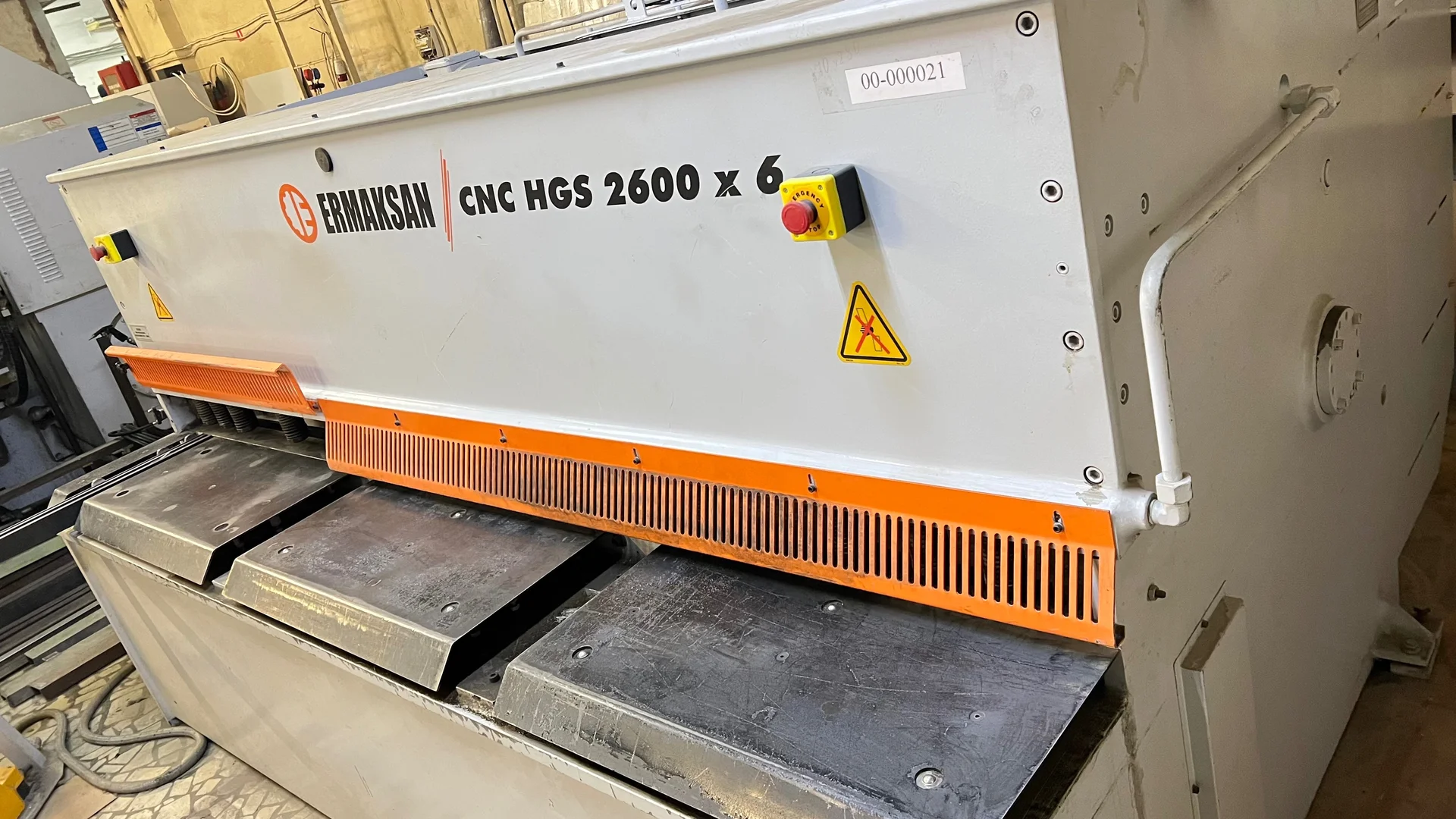 Гидравлические гильотинные ножницы Ermaksan CNC HGS 2600x6 - миниатюра 8