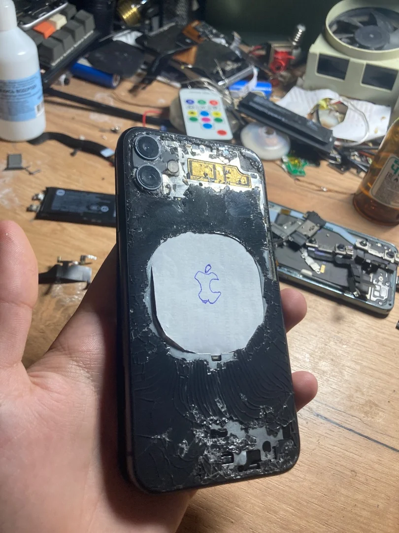 Эпл йфон iPhone 11 64 гб очень крутой - миниатюра 2