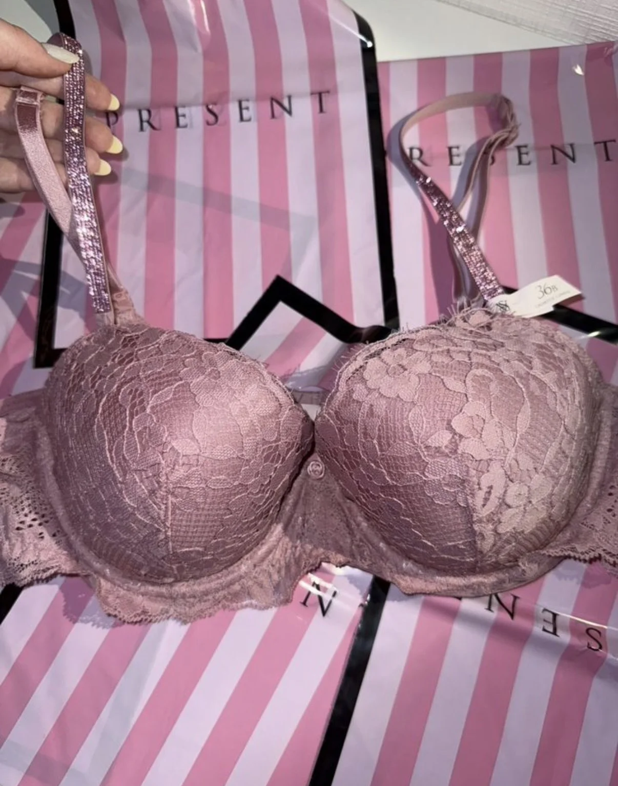 Бюстгальтер Victoria's Secret 36B 38B новый - миниатюра 2