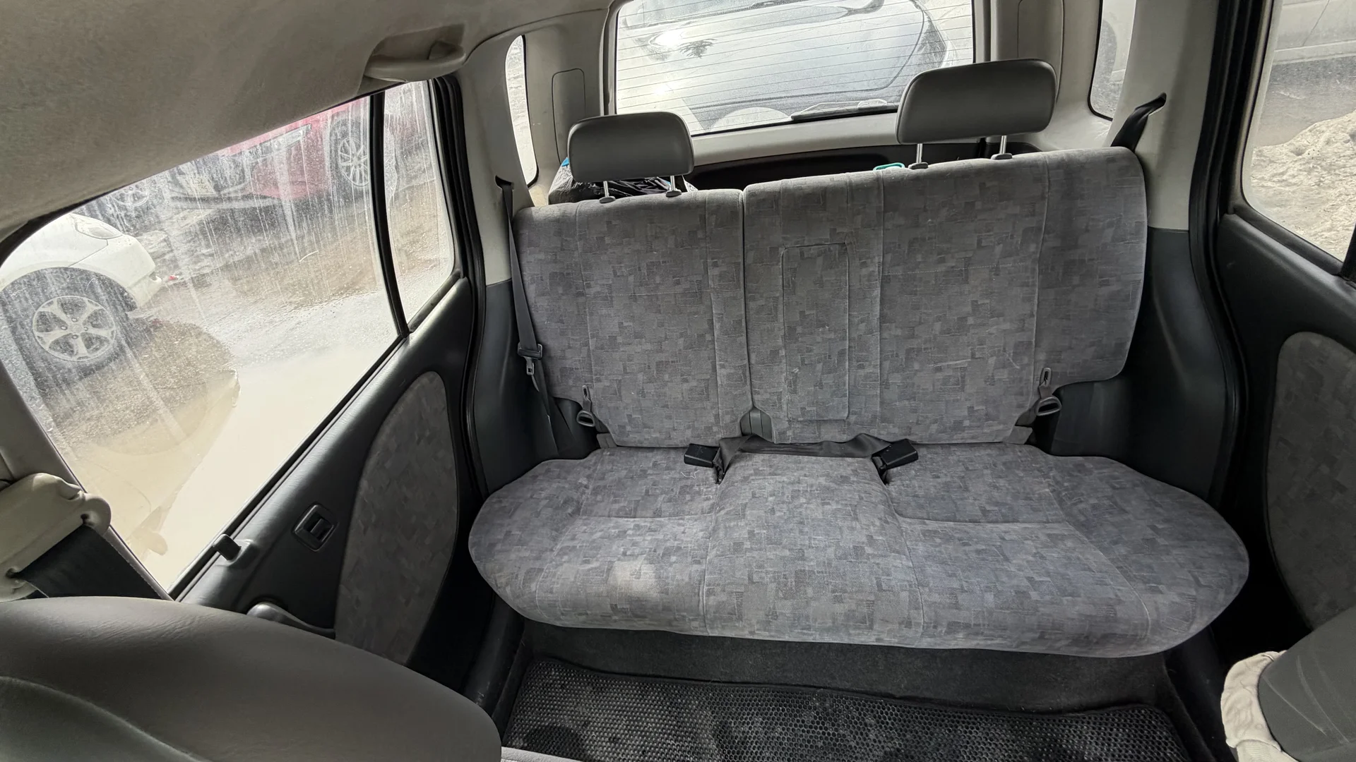 Toyota Raum 1999 - миниатюра 10