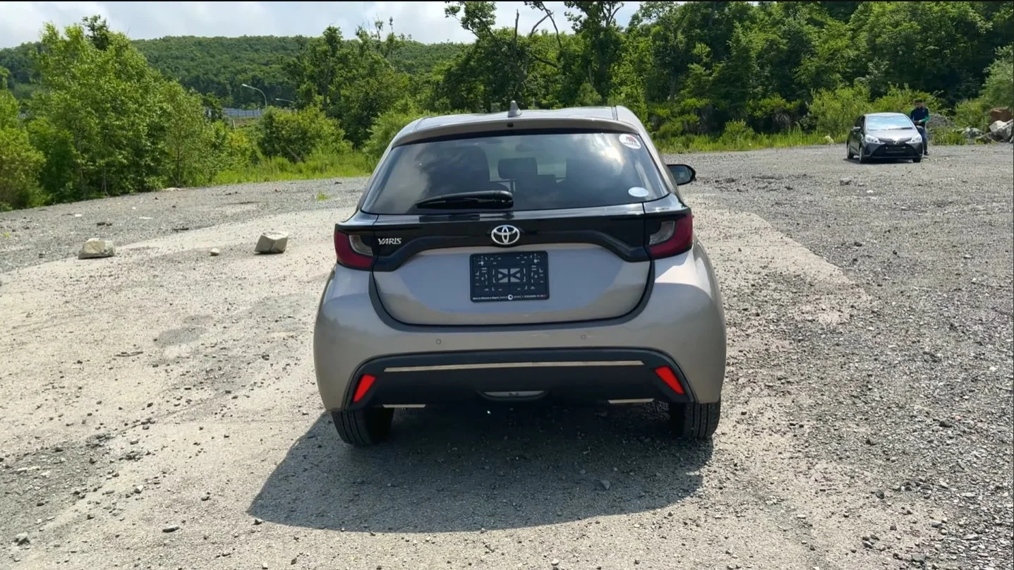Toyota Yaris — компактный, экономичный, надёжный 🚗 - миниатюра 5