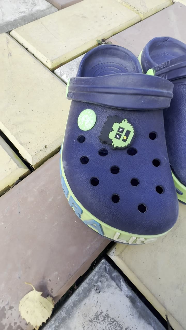Crocs детские - видео 5