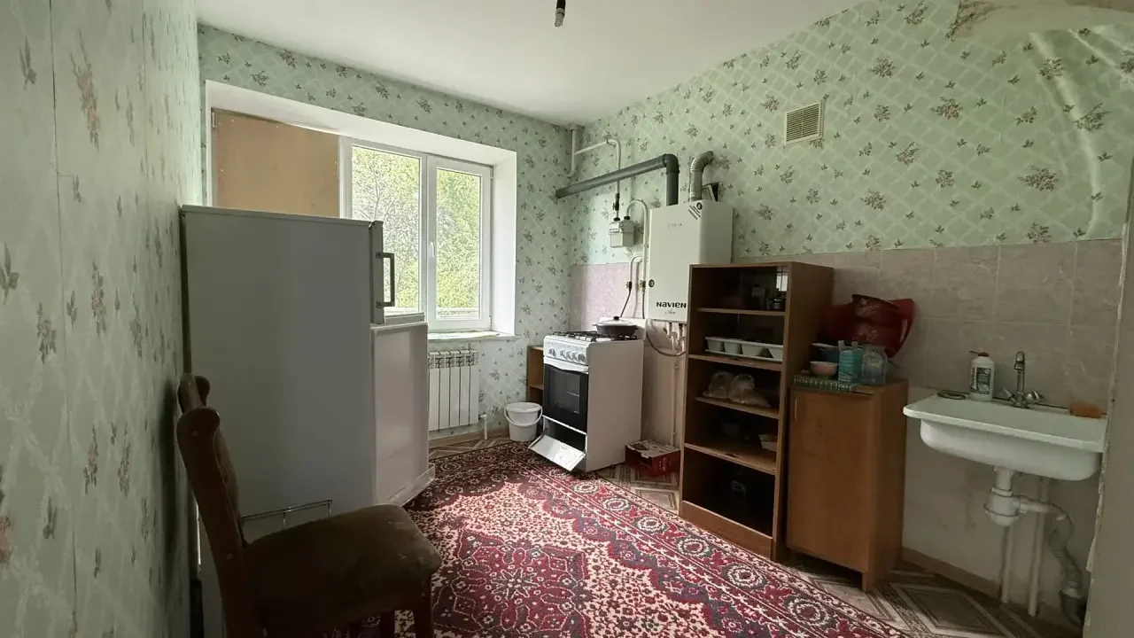 продам 1 комнатную квартиру 33 кв1/3. - миниатюра 2