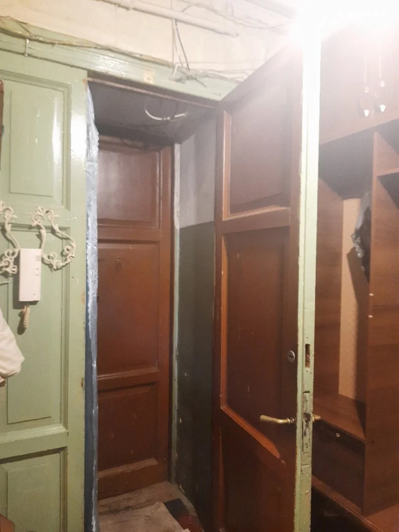 Уютная комната в трехкомнатной квартире в центре Санкт-Петербурга - миниатюра 16