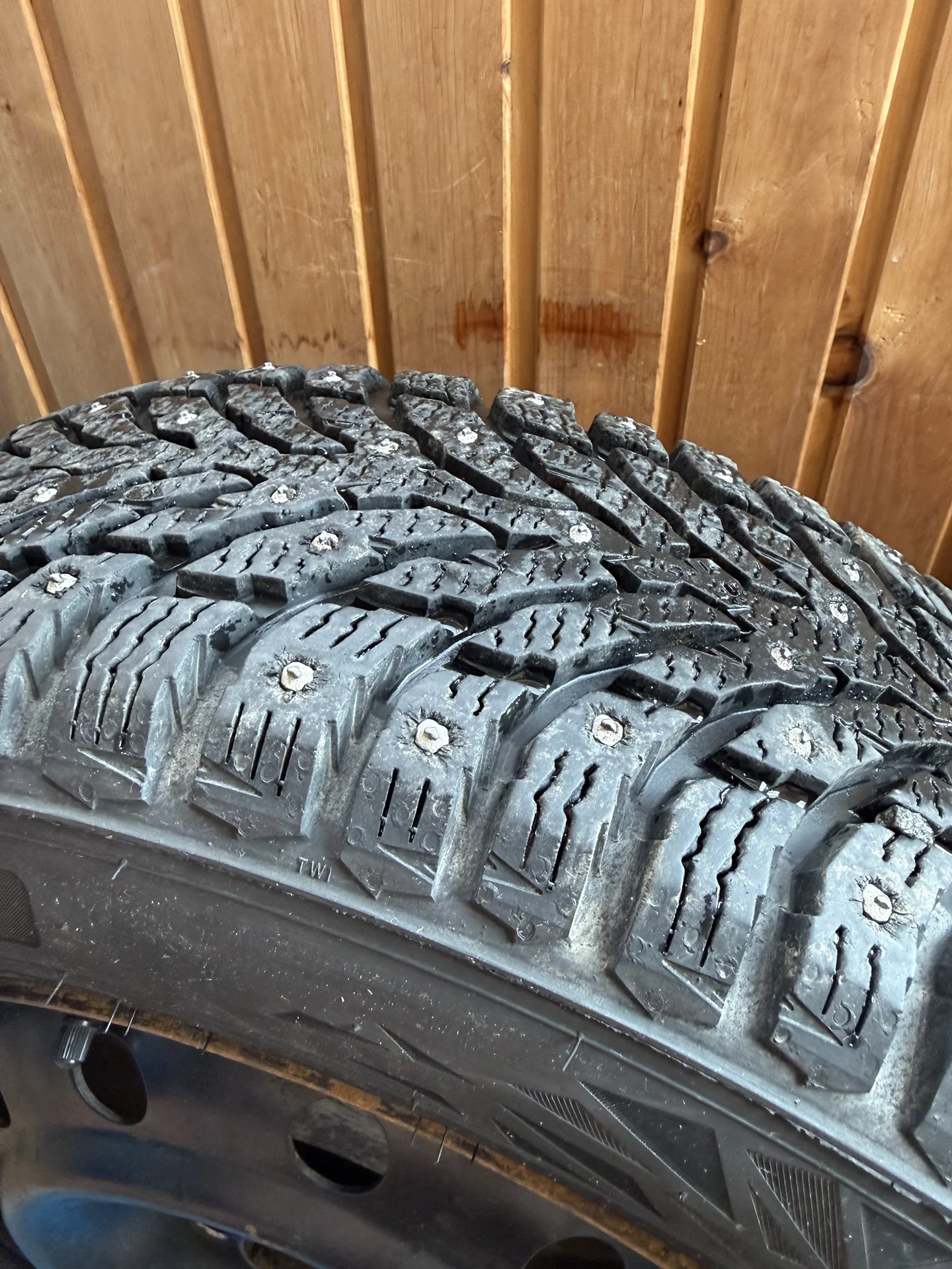 Зимние колеса Ikon Tyres Autograph Ice 9 195/65 - миниатюра 2
