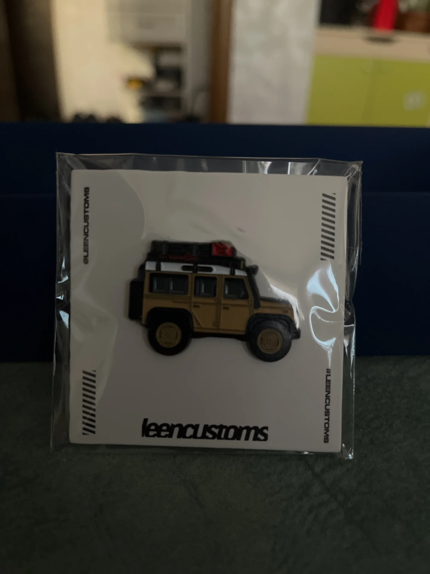 значок Leen Customs - миниатюра 3