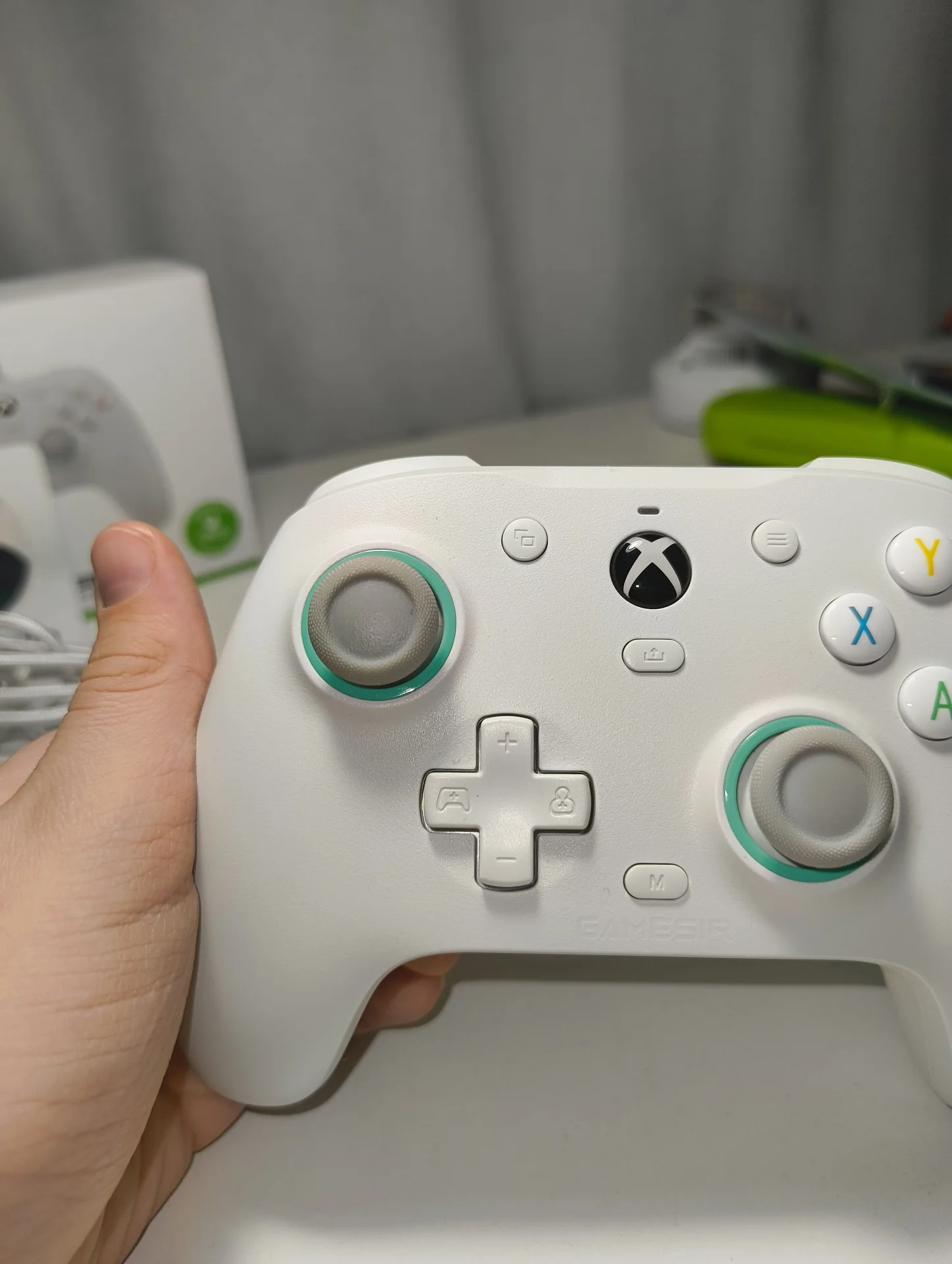 Геймпад GameSir G7 SE Xbox/PC белый - миниатюра 5
