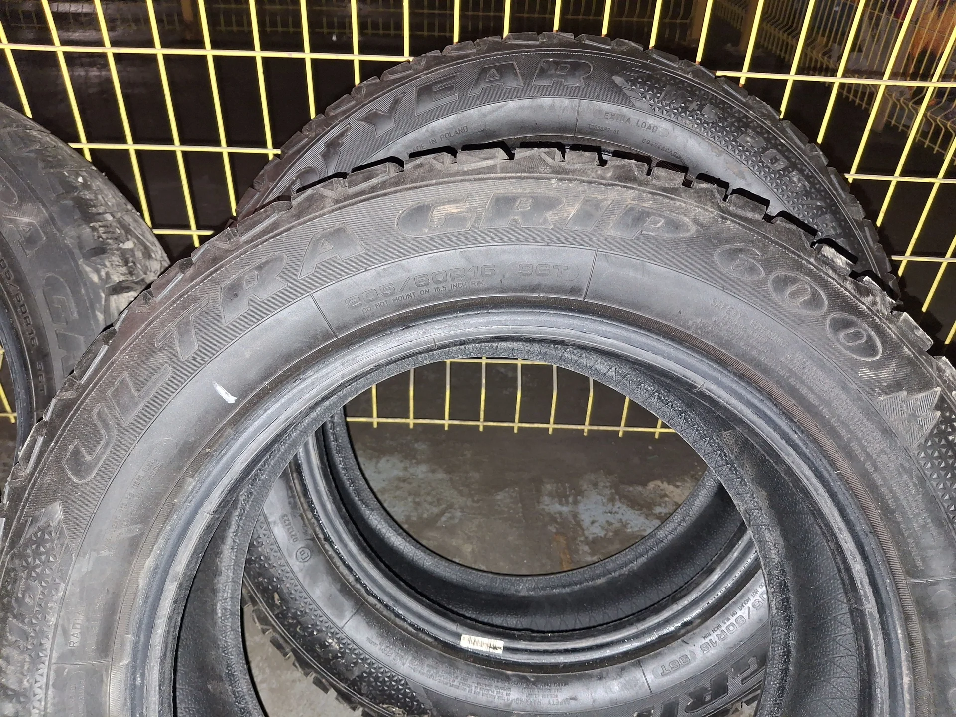 Зимняя резина Goodyear ultragrip 600 - изображение 1