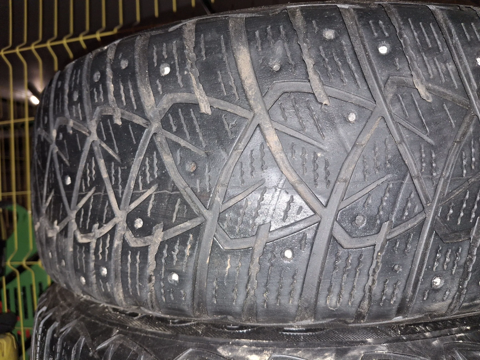 Зимняя резина Goodyear ultragrip 600 - миниатюра 3