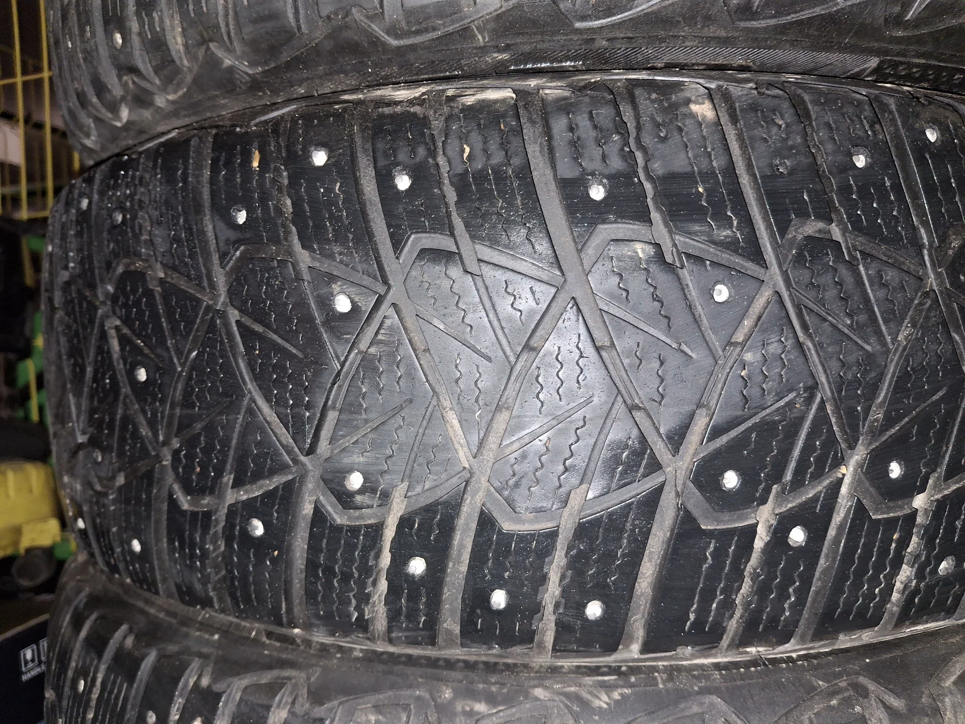 Зимняя резина Goodyear ultragrip 600 - миниатюра 4