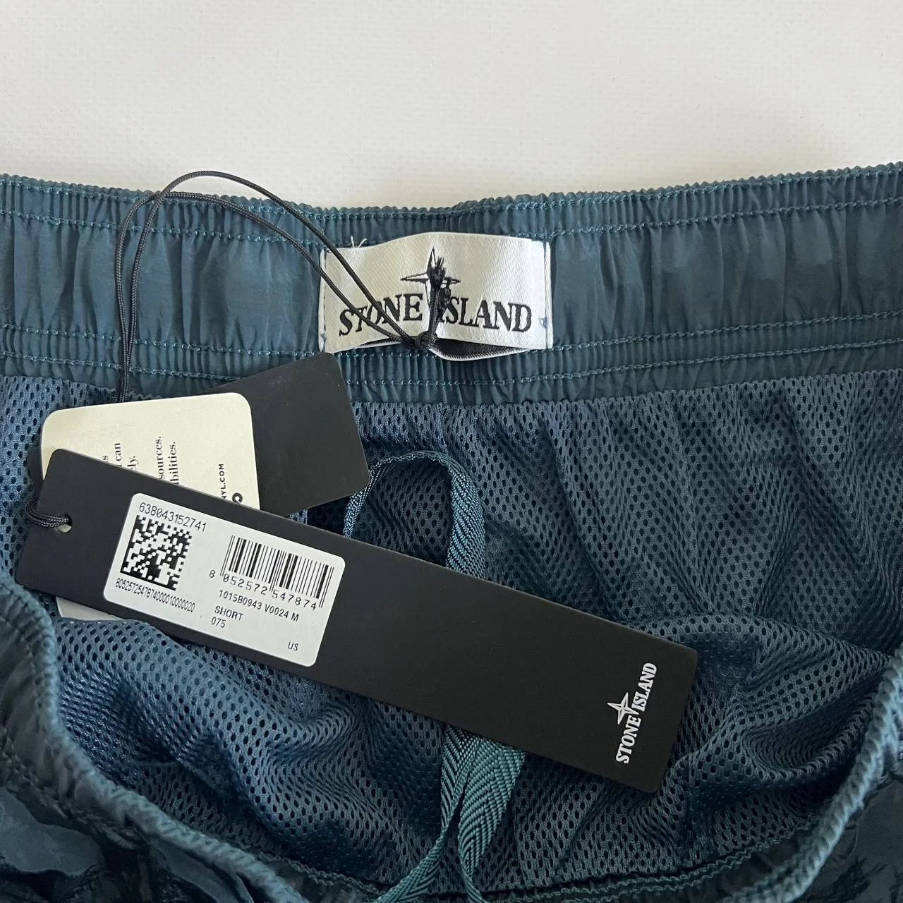 Шорты Stone Island 23SS Nylon Metal - миниатюра 4
