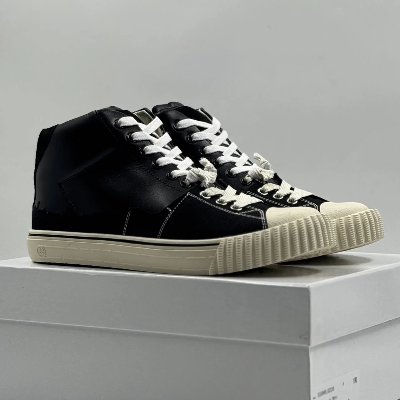 Maison Margiela Evolution High/Black (37-46 Size)