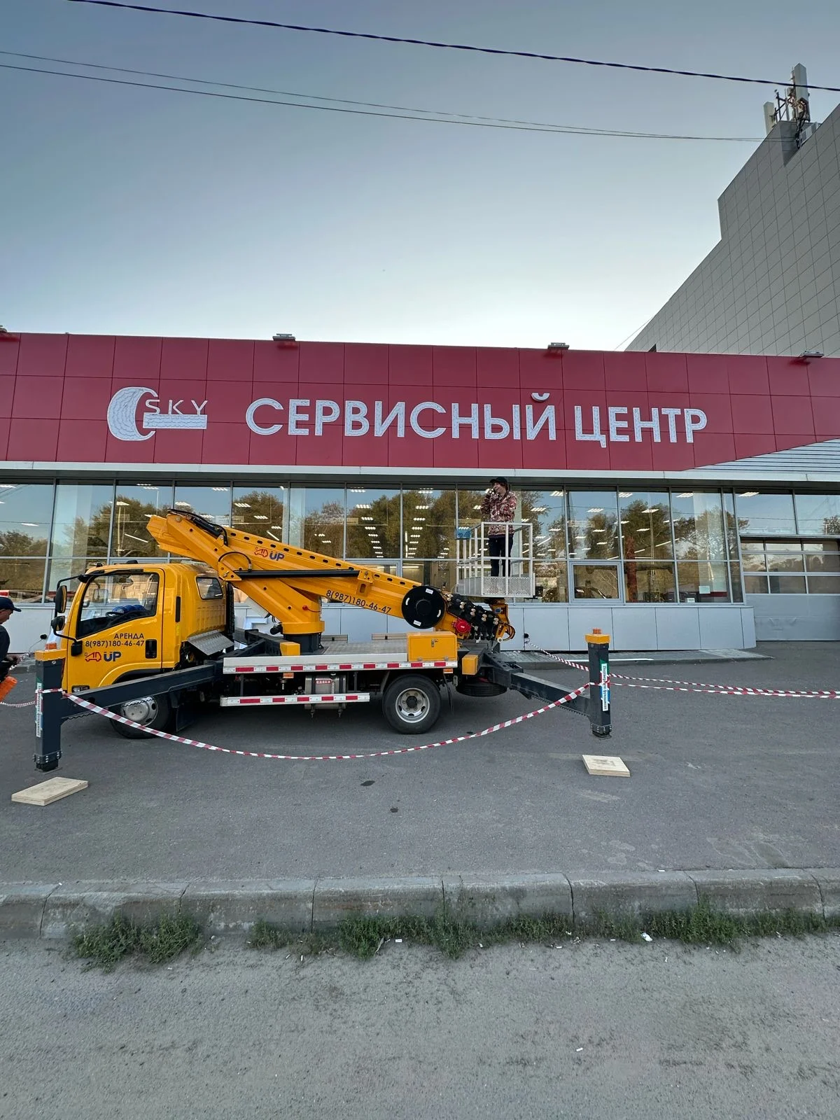 Монтаж и демонтаж наружной рекламы - изображение 1