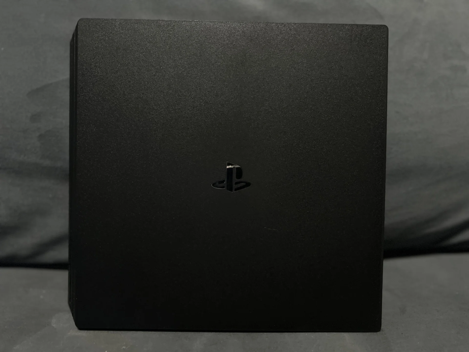 Sony Playstation 4 pro 2Tb - изображение 1