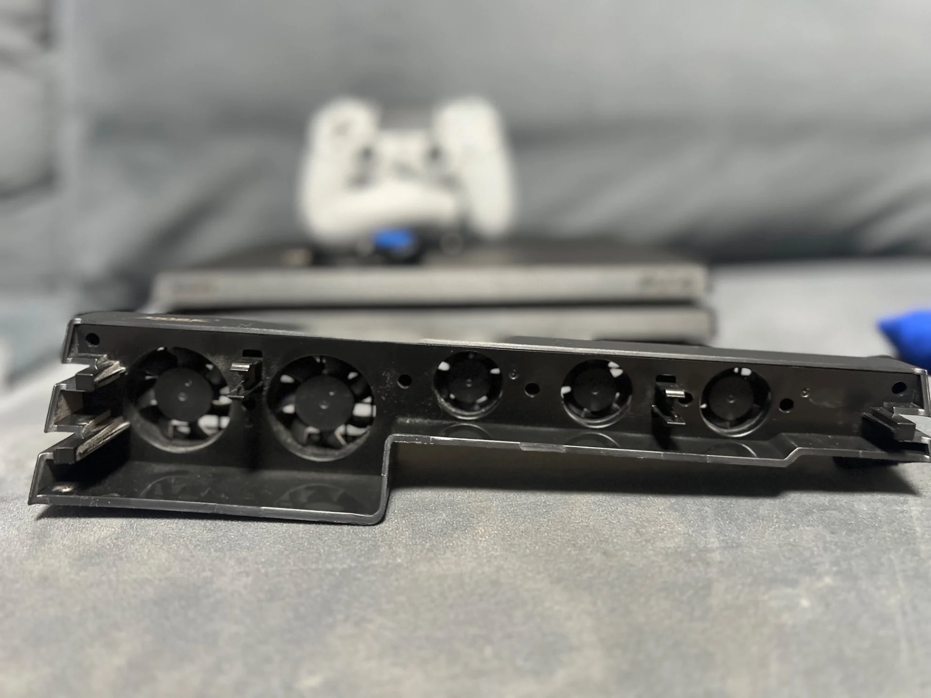 Sony Playstation 4 pro 2Tb - миниатюра 5
