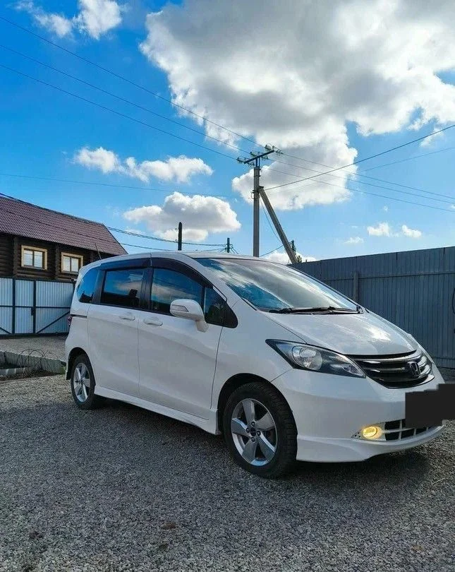 Honda Freed 2013 года - миниатюра 2