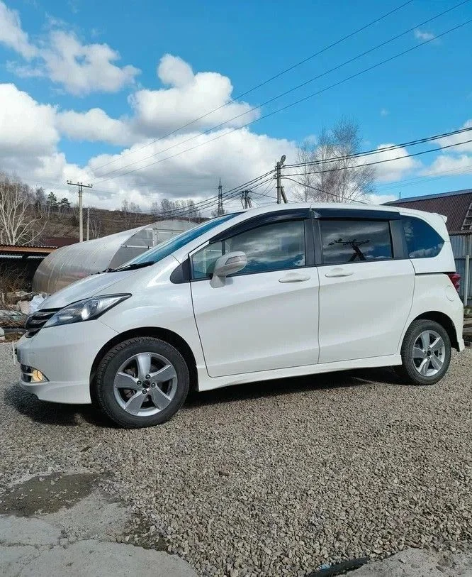 Honda Freed 2013 года - миниатюра 3