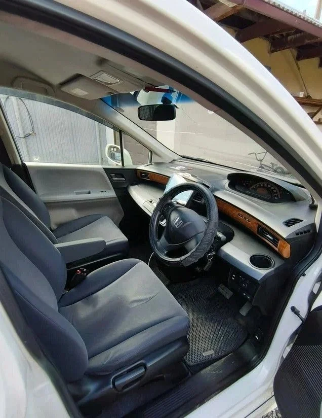 Honda Freed 2013 года - миниатюра 4