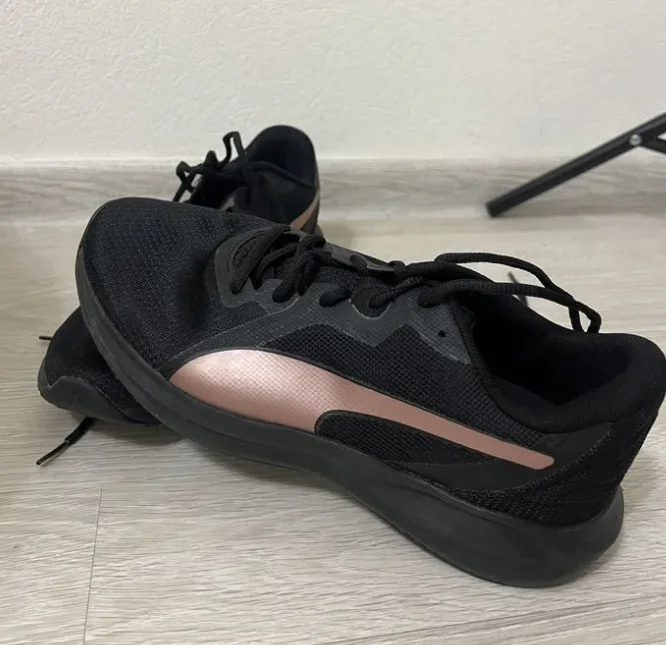 Кроссовки puma Twitch Runner женские - миниатюра 2