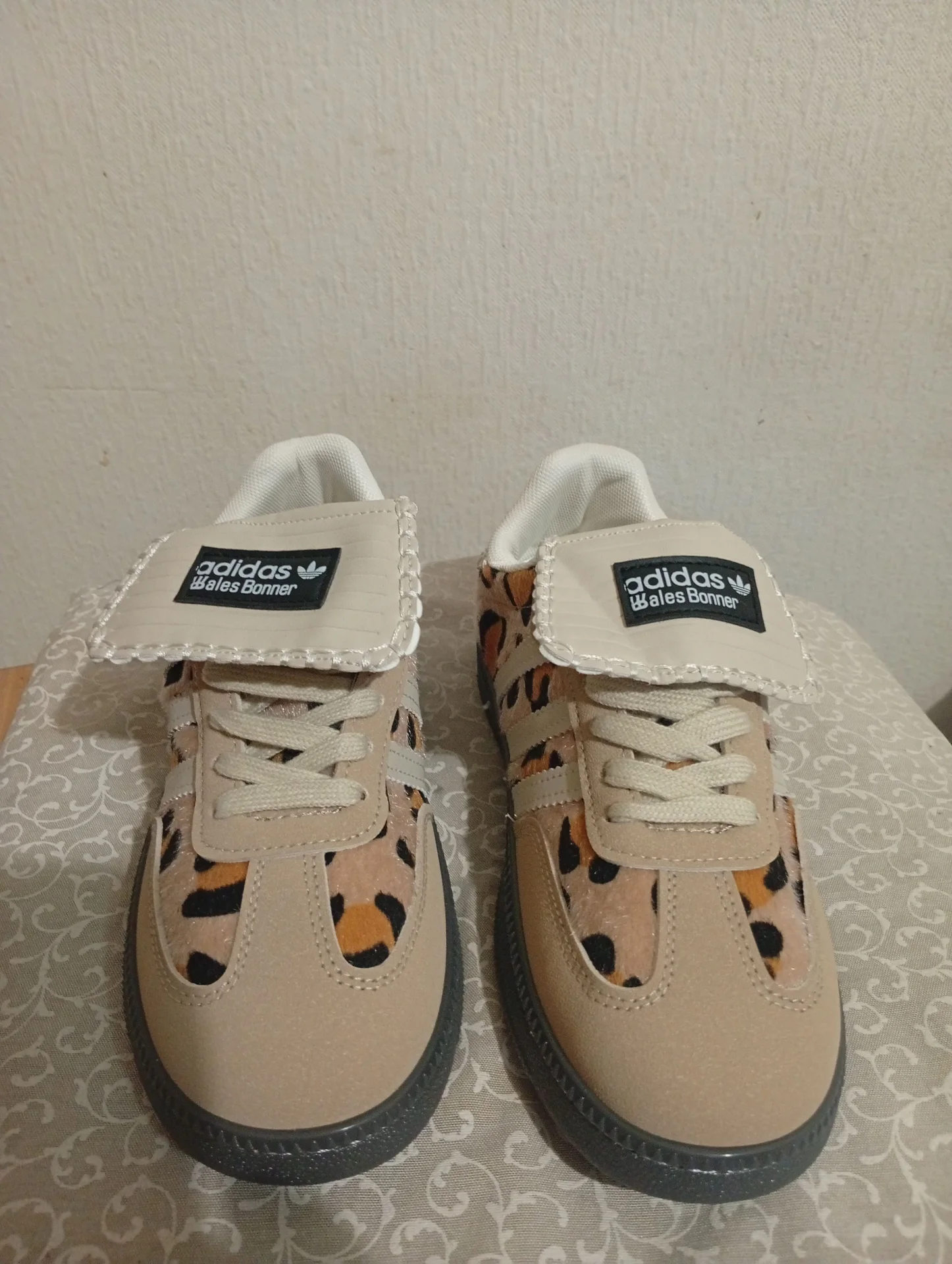 Кроссовки adidas 38–39 р-р - миниатюра 2
