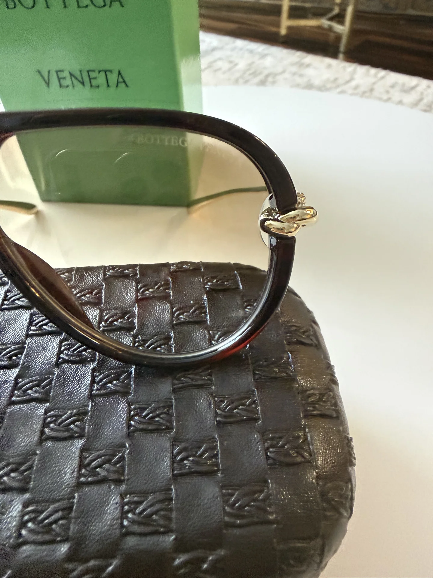 солнцезащитные женские очки Bottega Veneta - миниатюра 2